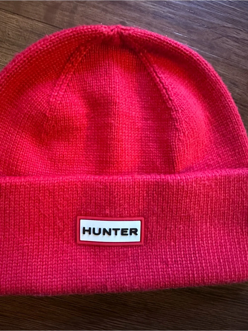 Hunter Play Essential Cuffed Logo Beanie -Knit Cuff Beanie